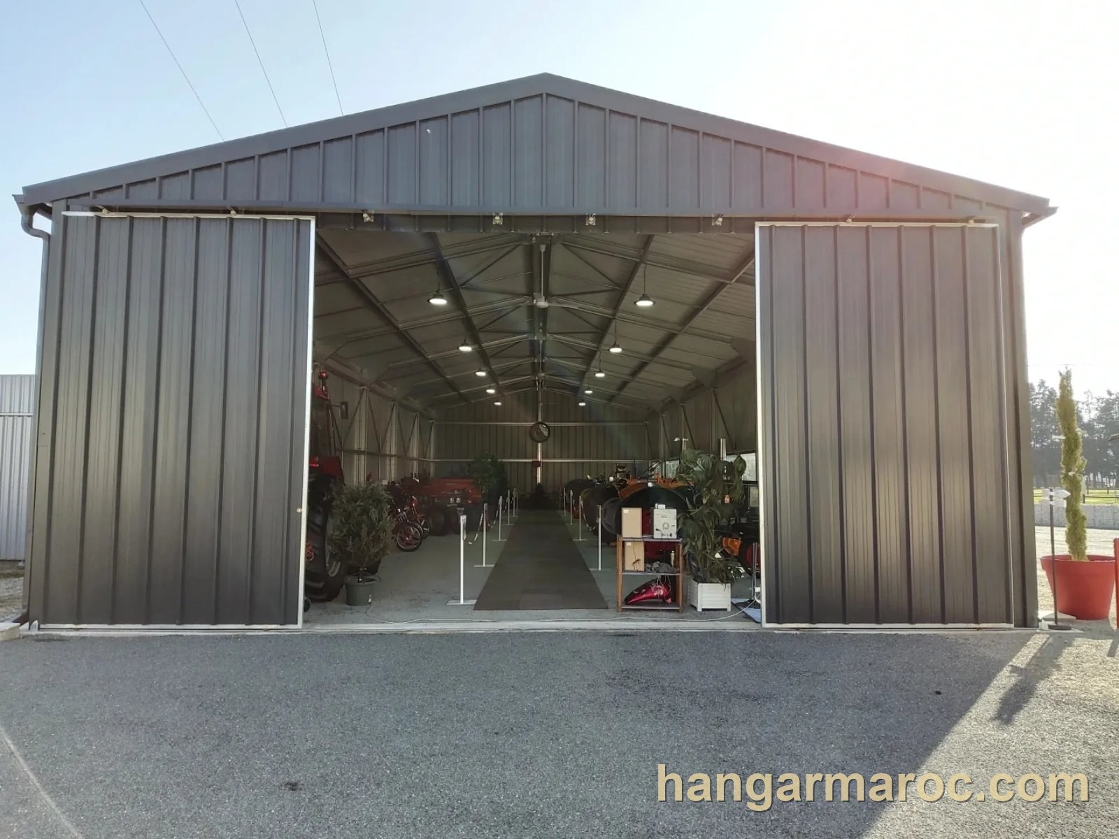 Hangar industriel titré — Aïn Sebaâ (Casablanca) — Aïn Sebaâ (Casablanca)