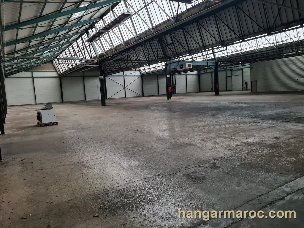 Hangar-usine 2000 m² (plasturgie) – Aïn Sebaâ — Aïn Sebaâ (Casablanca)