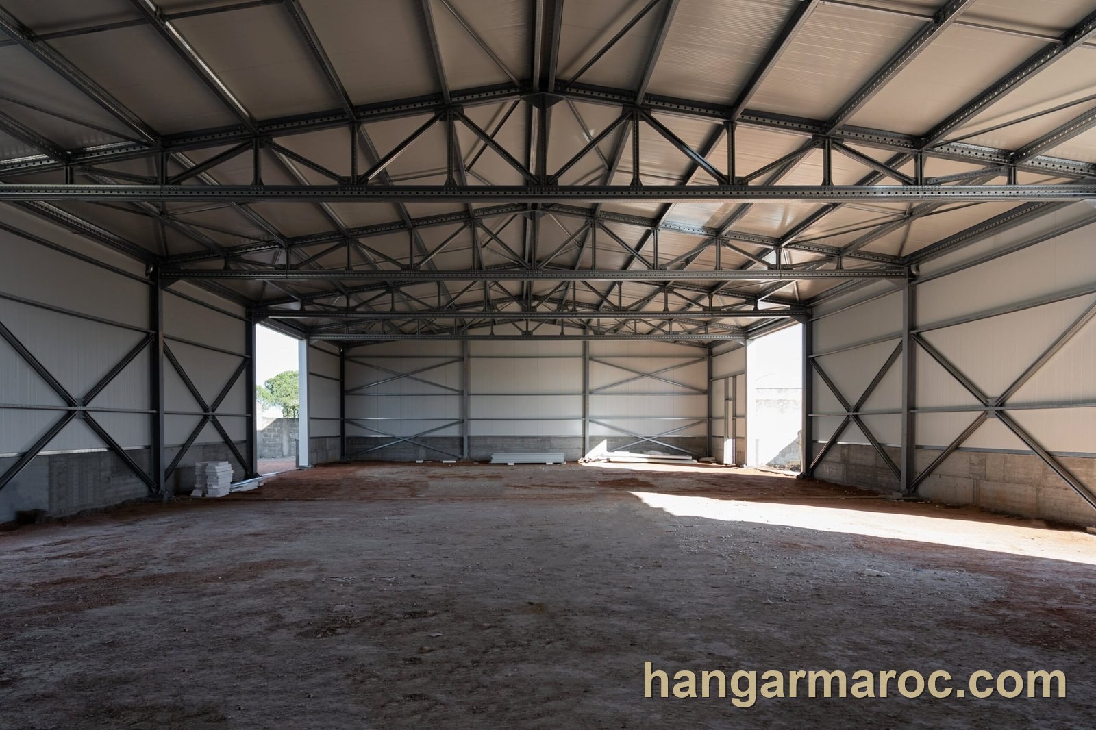 Local / Dépôt 170 m² – Khaizourane (Témara) — Témara / Aïn Atiq